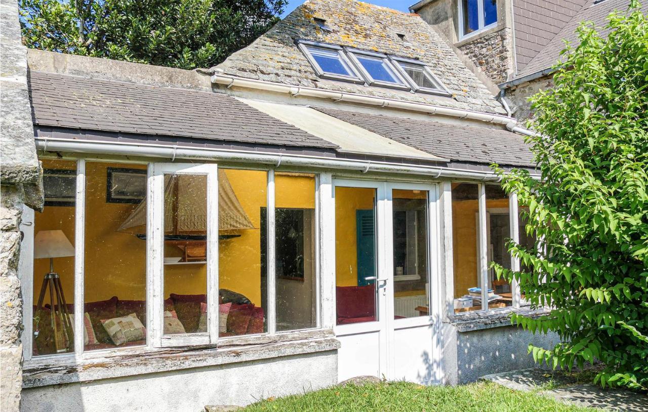 3 Bedroom In St Germain Des Vaux Holiday home